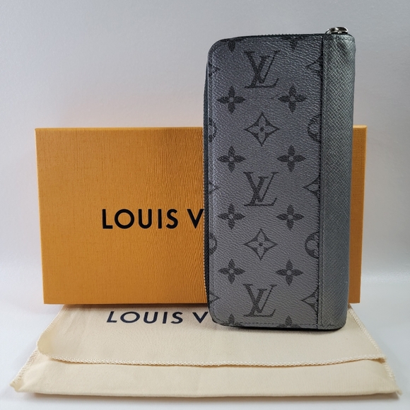 LOUIS VUITTON Monogram Silver Taigarama Vertical Zippy Long Wallet - Picture 3 of 14